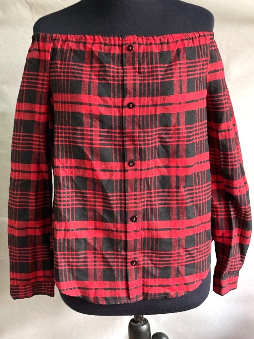 Red Black NWT Coeur de Vague Buffalo Plaid Off Shoulder Button Front Top Sz.Med